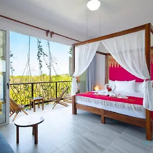 ocean-zen-suites-on-5th-avenue-adults-only.allrivieramayahotels.com/
