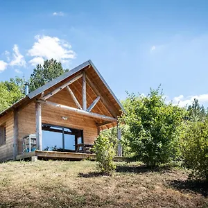 https://village-huttopia-sud-ardeche.hotels-rhonealpes.com